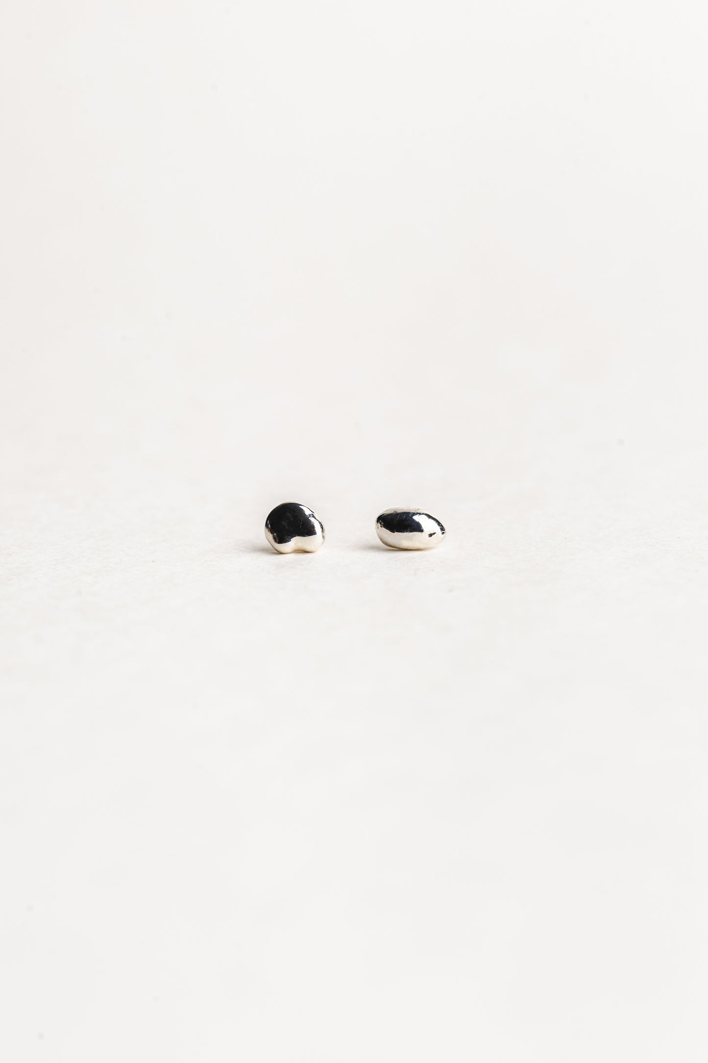 Organic Ear studs Bobbi
