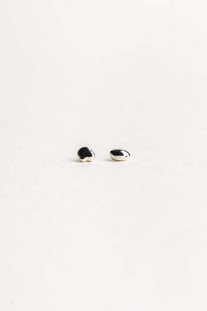Organic Ear studs Bobbi